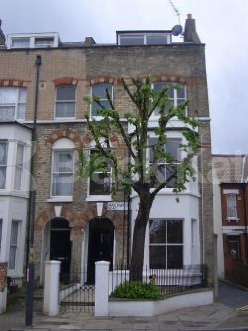 			VIEWINGS ESSENTIAL, 1 Bedroom, 1 bath, 1 reception Flat			 Marlborough Road, ARCHWAY N19